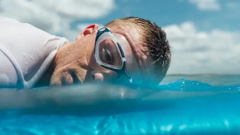 But when Peter saw the Wind Boisterous showing a man tired on surfboard