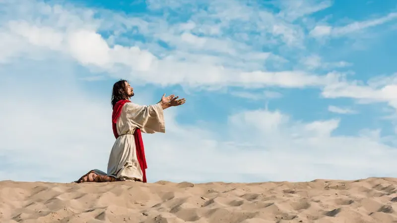 he withdrew himself into the wilderness showing Jesus in the desert praying