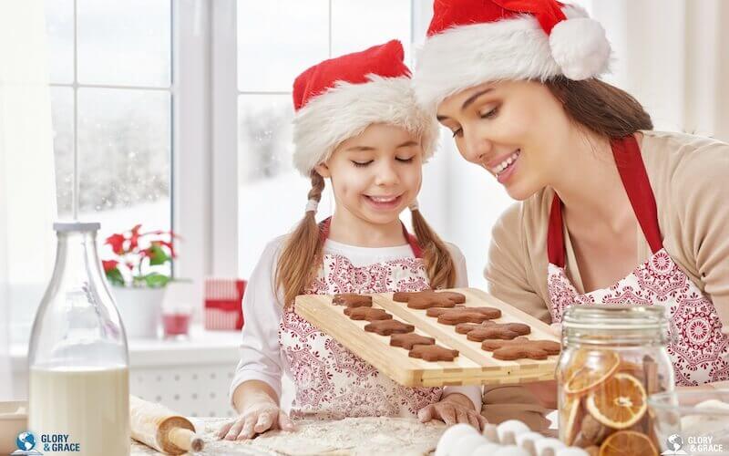 Meaning of Christmas showing a mother and the little girl