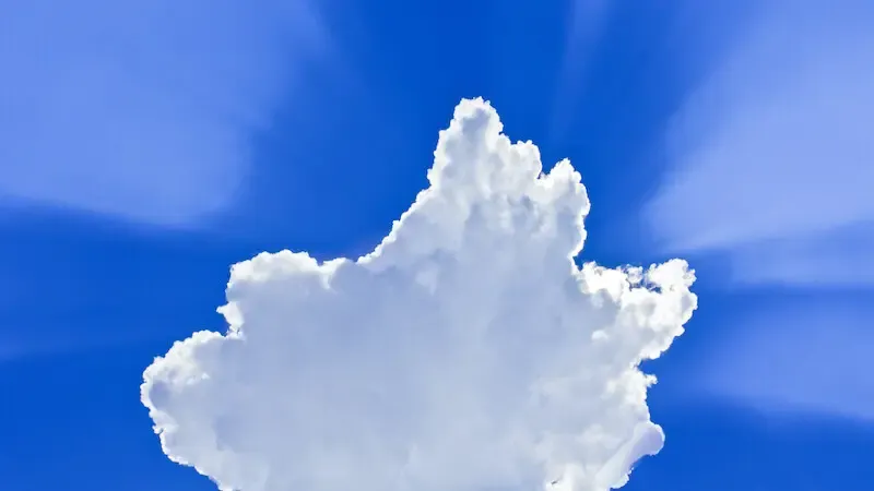 the pillar o cloud and fire showing a cloud with rays