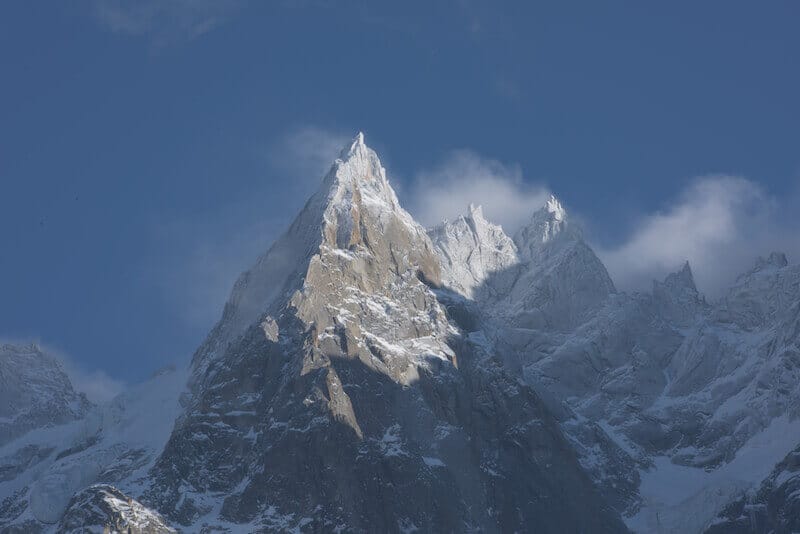 speaking to our maintains showing a mountain