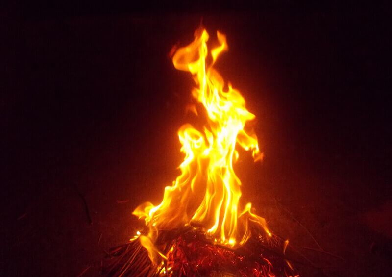 manifestation of God showing fire