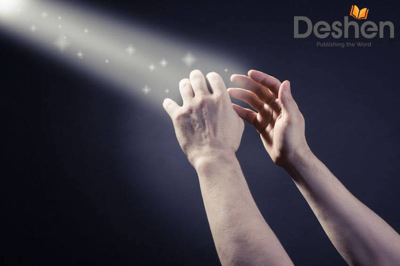 o god strengthen my hands showing someone with the hands lifted up